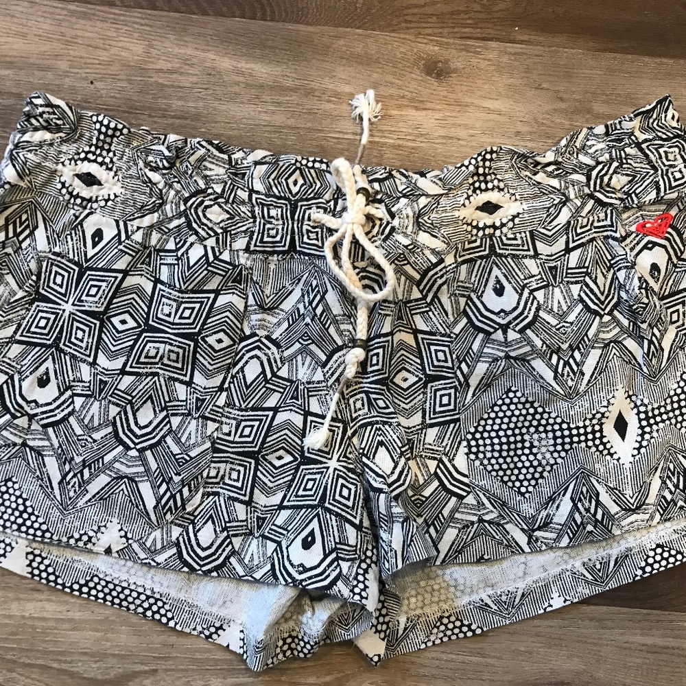 Roxy Soft Shorts (Large)